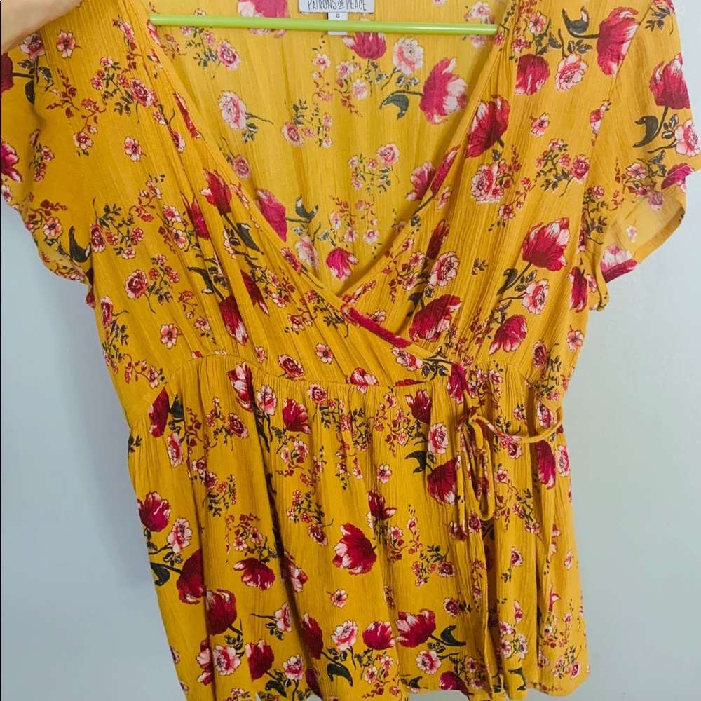 Blouse - Picture 2 of 2